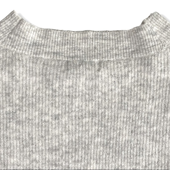 Topshop Sweater, Heather Gray Wool Blend, Chevron Design, Cropped Length, NWOT - Picture 6 of 12
